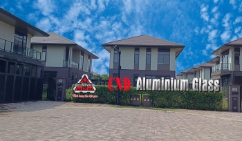 Vách ngăn nhôm kính hiện đại kết hợp cửa lùa