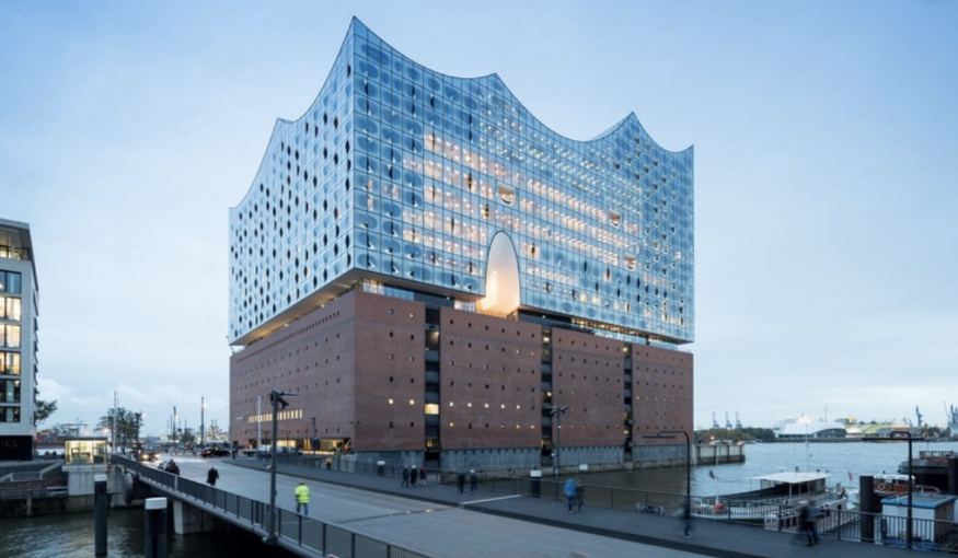 Công trình Elbphilharmonie Hamburg nhà hát giao hưởng với thiết kế kính mặt dựng cho công trình đẹp tuyệt vời